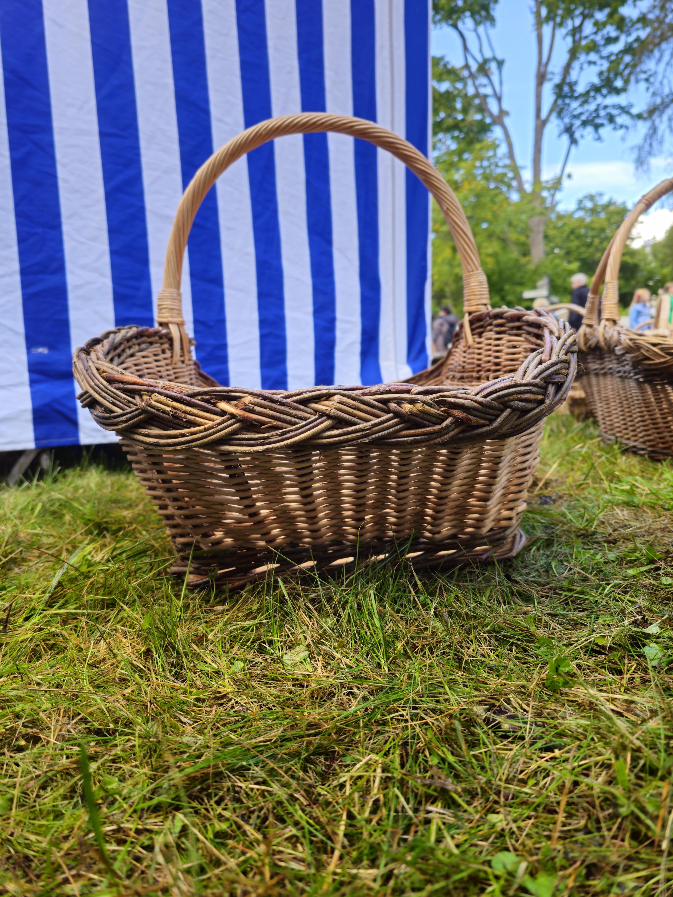 Wicker Gathering Basket with Wooden Base - Extra Large Handwoven Willow Basket
