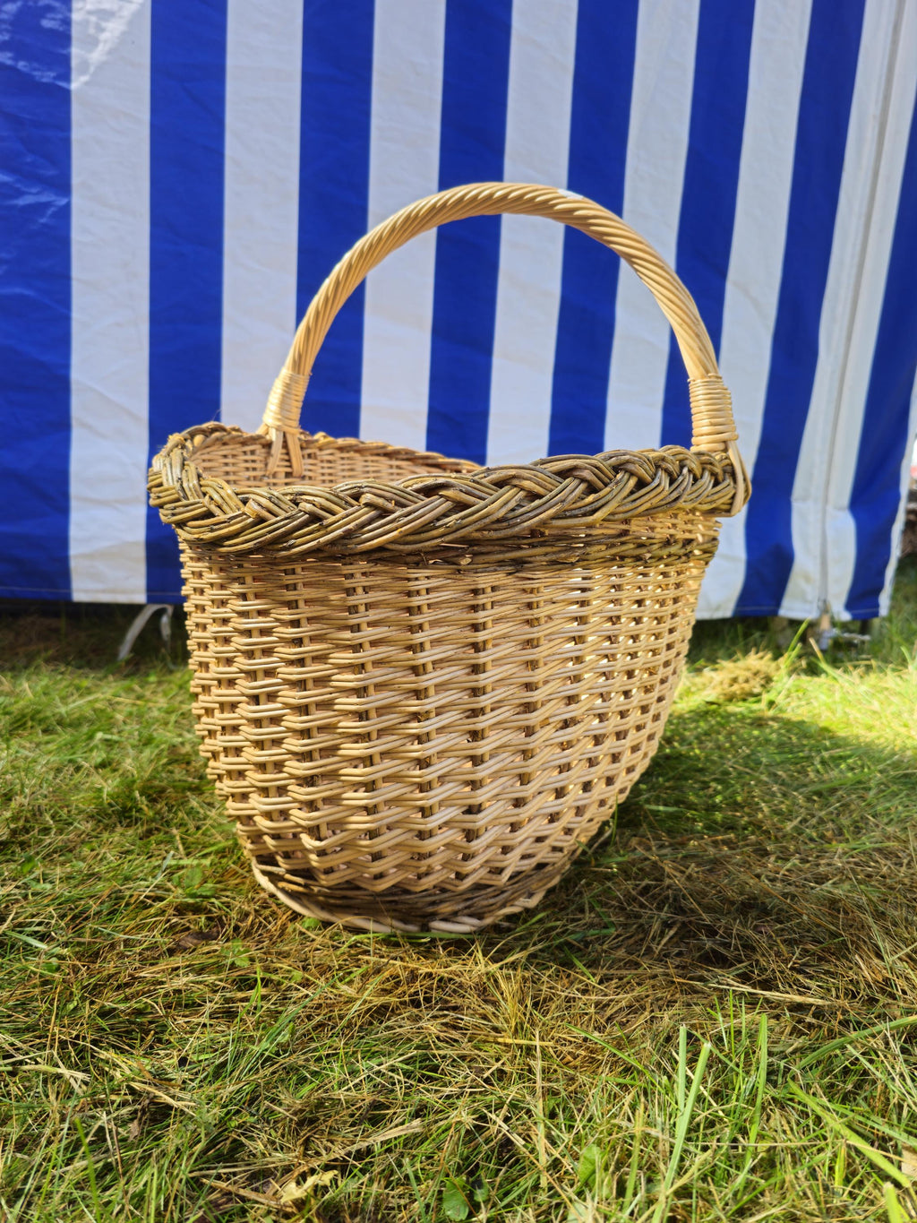 Large Oval Wicker Basket with Rustic Finish - Handwoven Willow Foraging &amp; Storage Basket