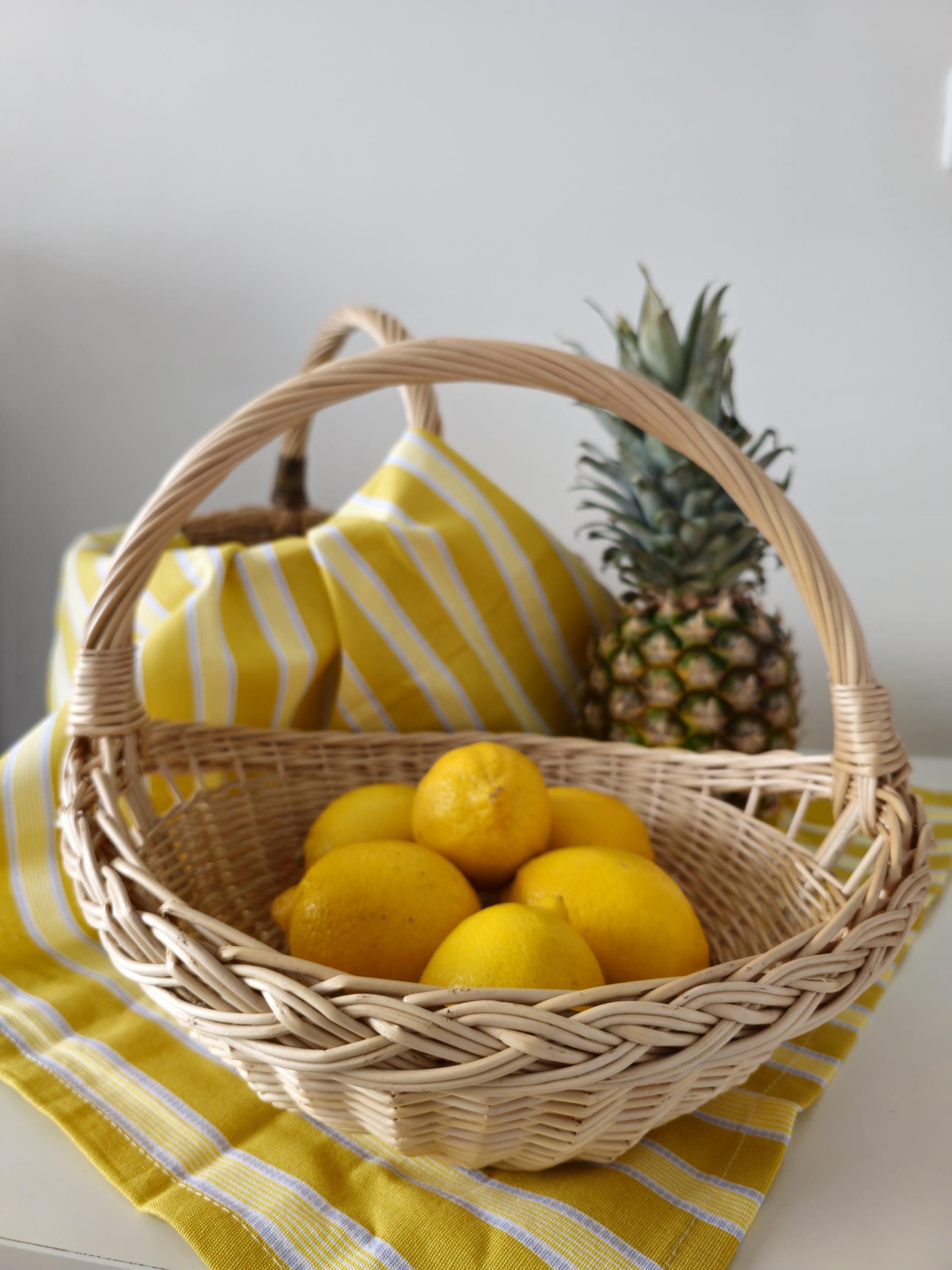 Handwoven Willow Trug Basket: Rustic Wedding &amp; Home Display