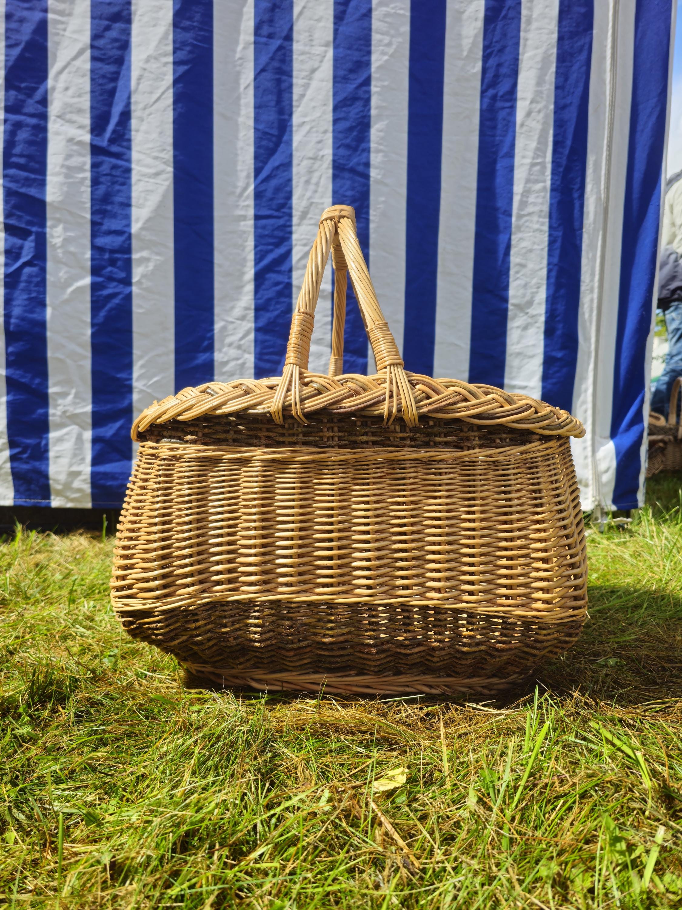 Wicker Mushroom Basket with Thick Braided Edge - Traditional Handwoven Foraging Basket
