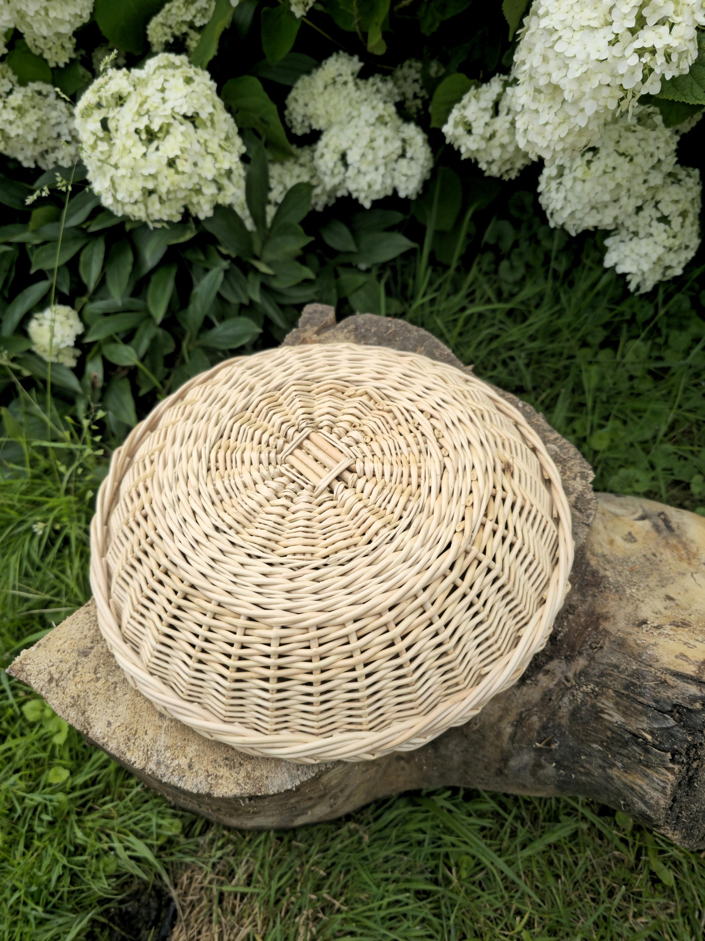 Rustic Wicker Plate - Handwoven Natural Table Centerpiece - Farmhouse Decorative Tray