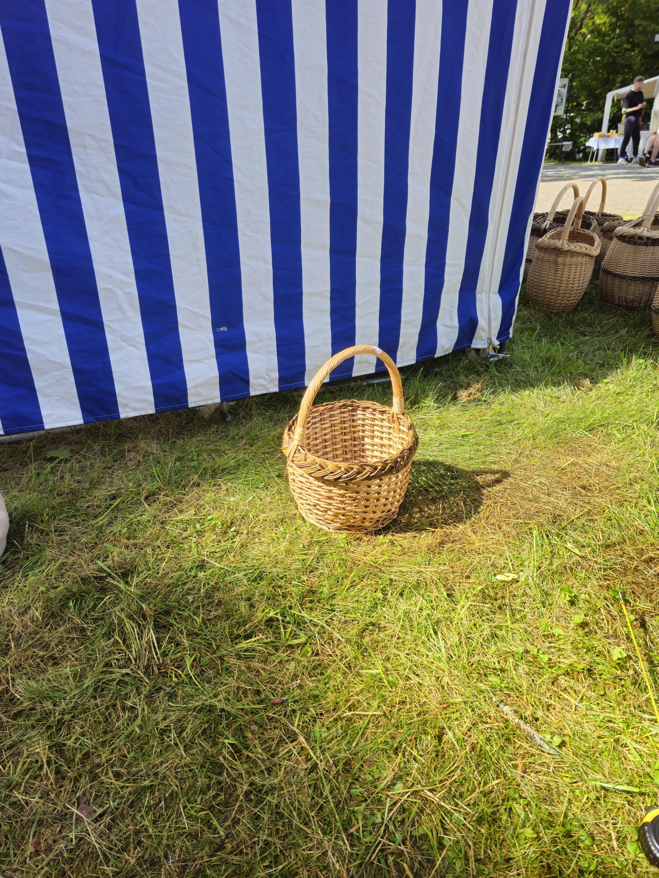 Round Wicker Basket - Handwoven Natural Storage
