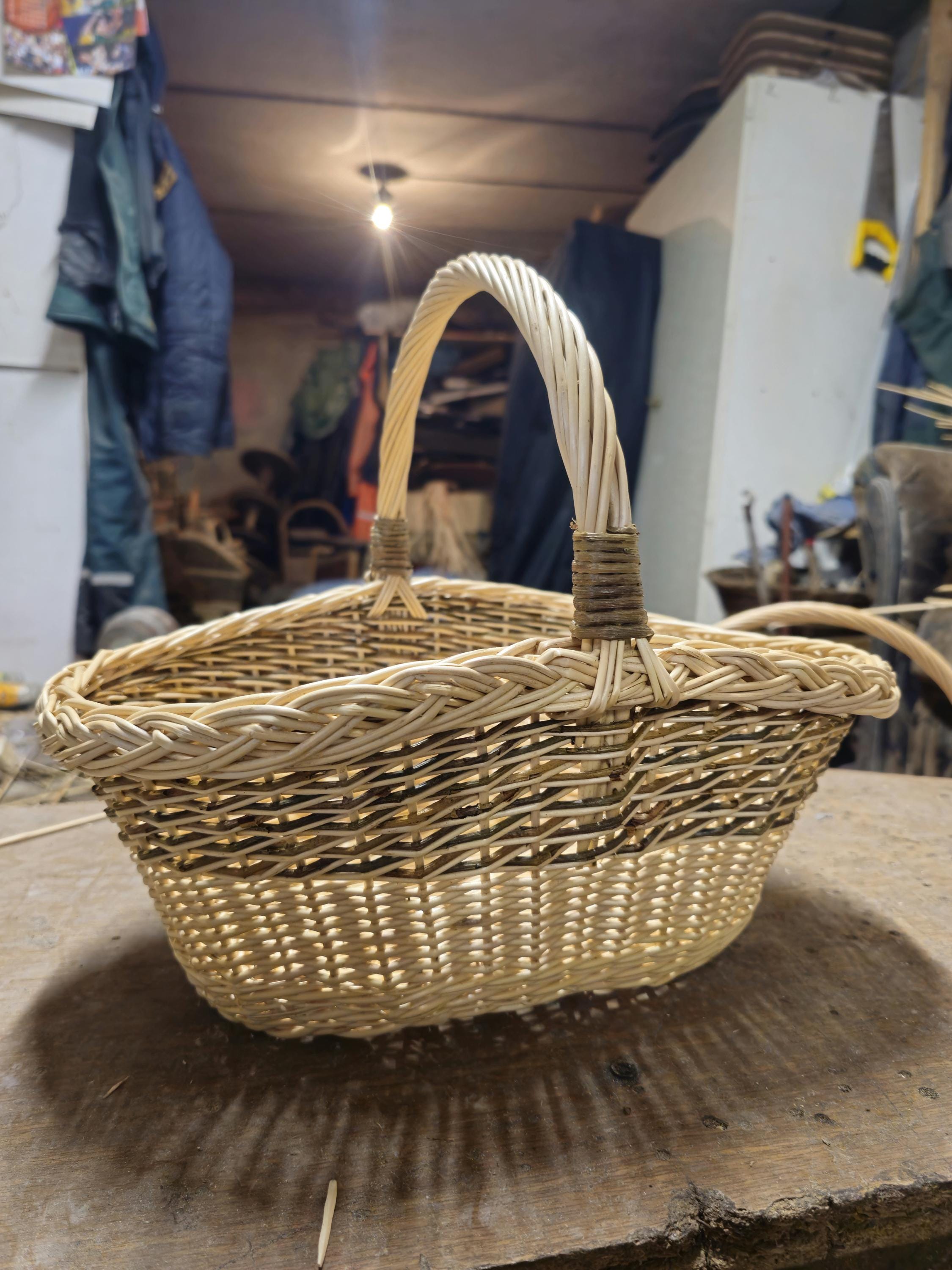 Handwoven Willow Basket: Farmhouse Decor &amp; Bread Storage