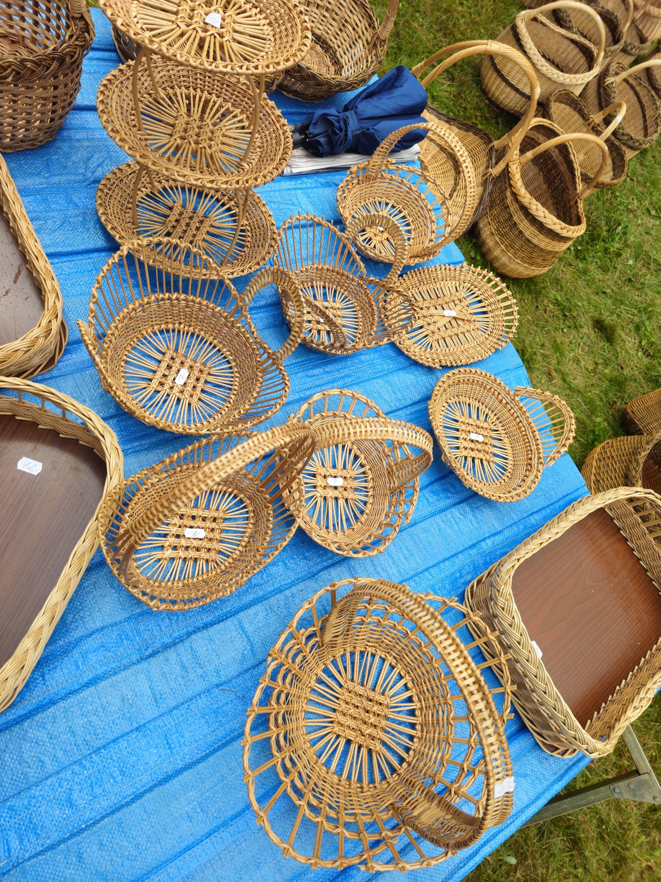 Oval Woven Wicker Tray - Natural Decorative Handcrafted Piece