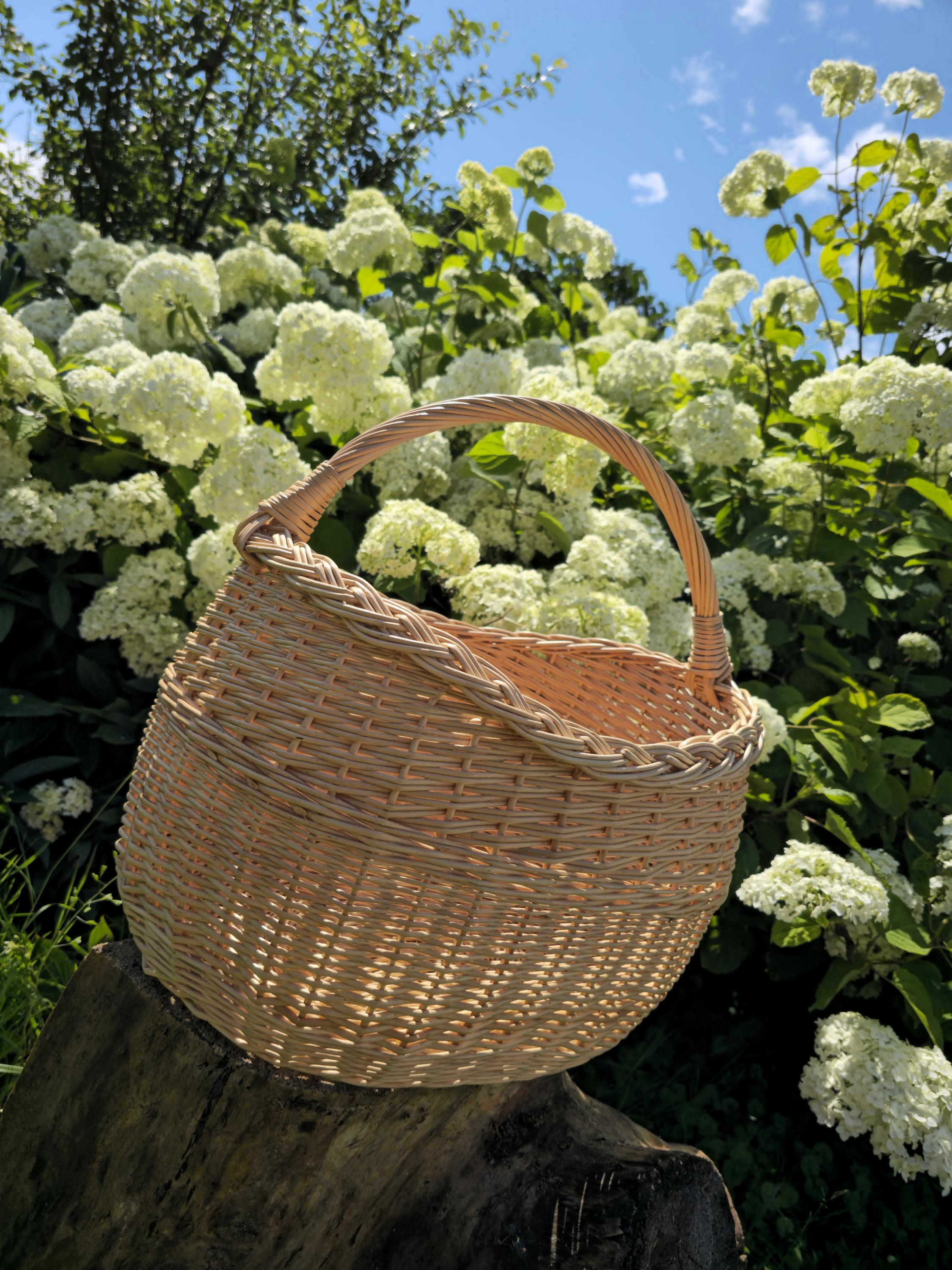 Rustic Decorative Wicker Basket - Handwoven Natural Storage - Farmhouse Cottagecore Home Decor