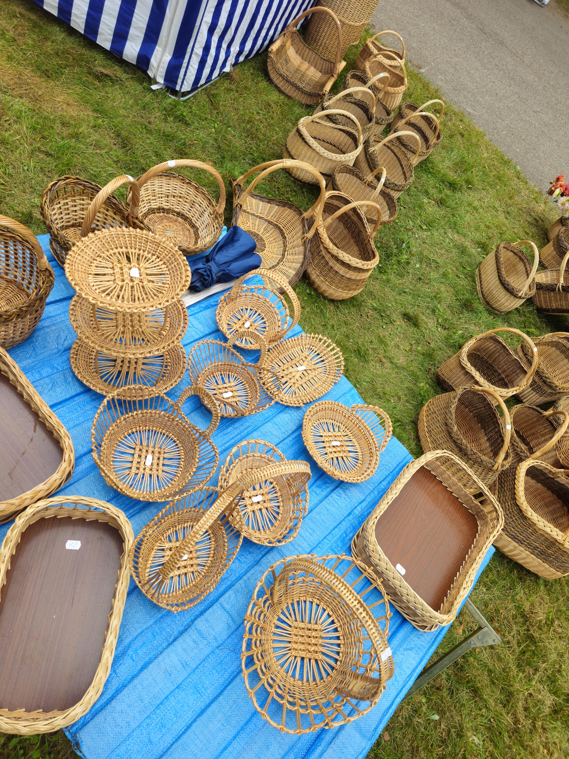 Oval Woven Wicker Tray - Natural Decorative Handcrafted Piece
