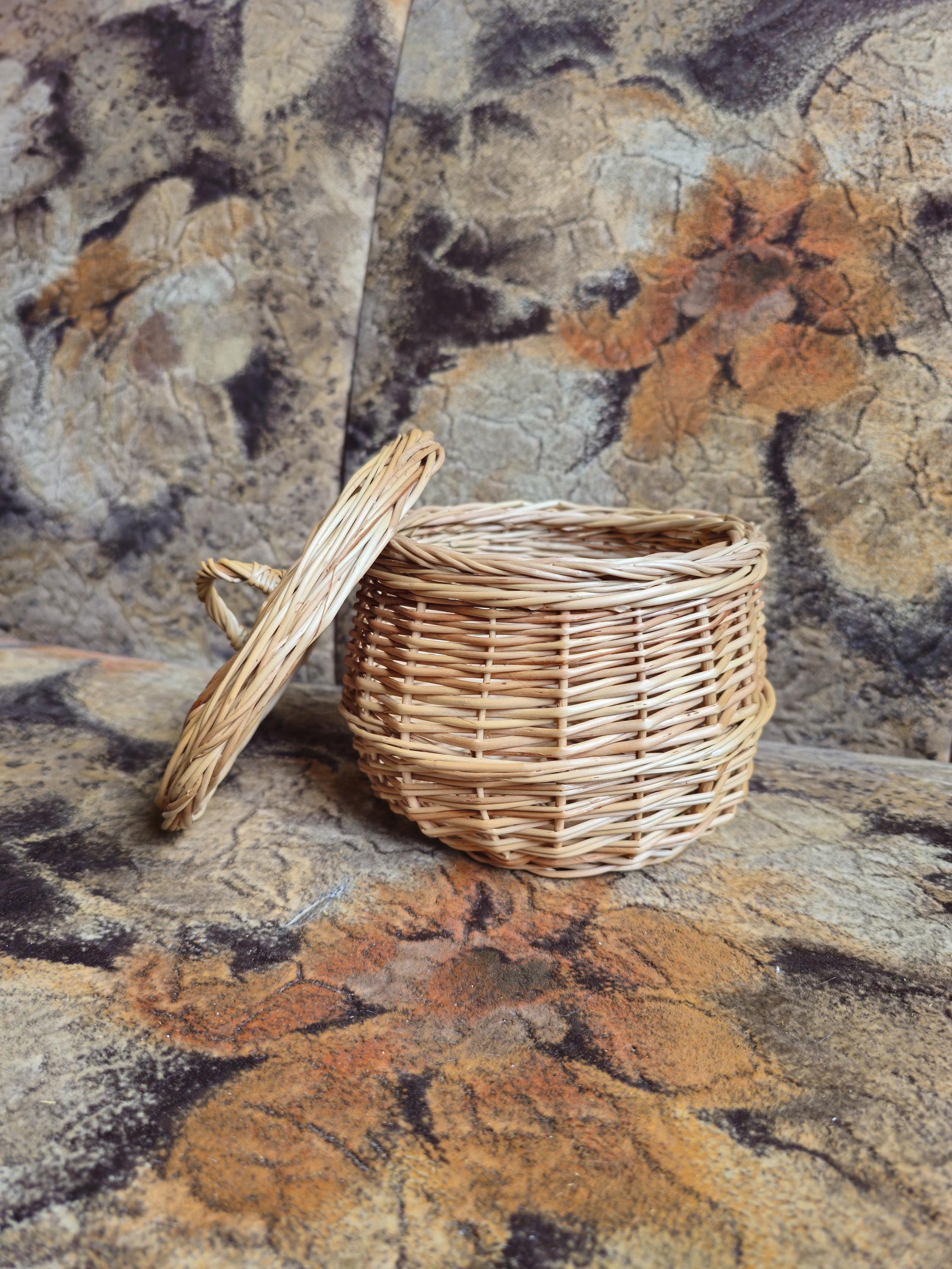 Handwoven Willow Basket Jar with Lid: Rustic Kitchen &amp; Home Decor