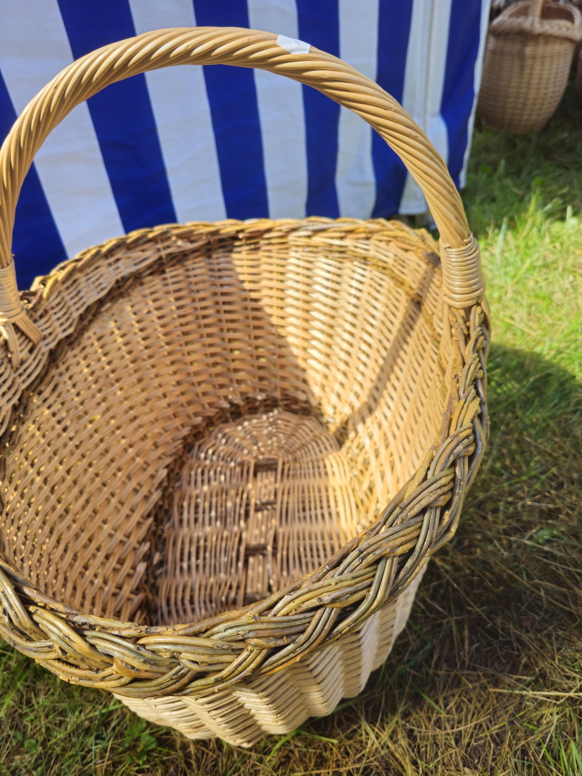 Large Oval Wicker Basket with Rustic Finish - Handwoven Willow Foraging &amp; Storage Basket