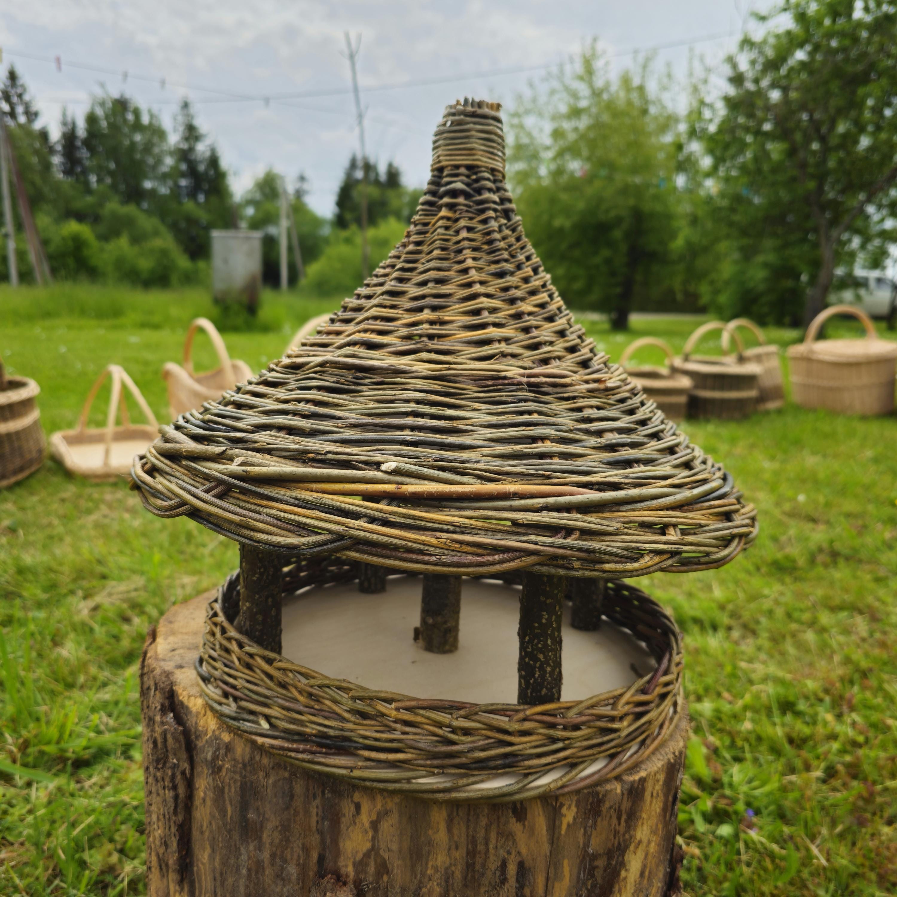 Handwoven Wicker Bird Feeder | Rustic Hanging Garden Art | Natural Wicker Shelter | Handmade Lithuanian Craft