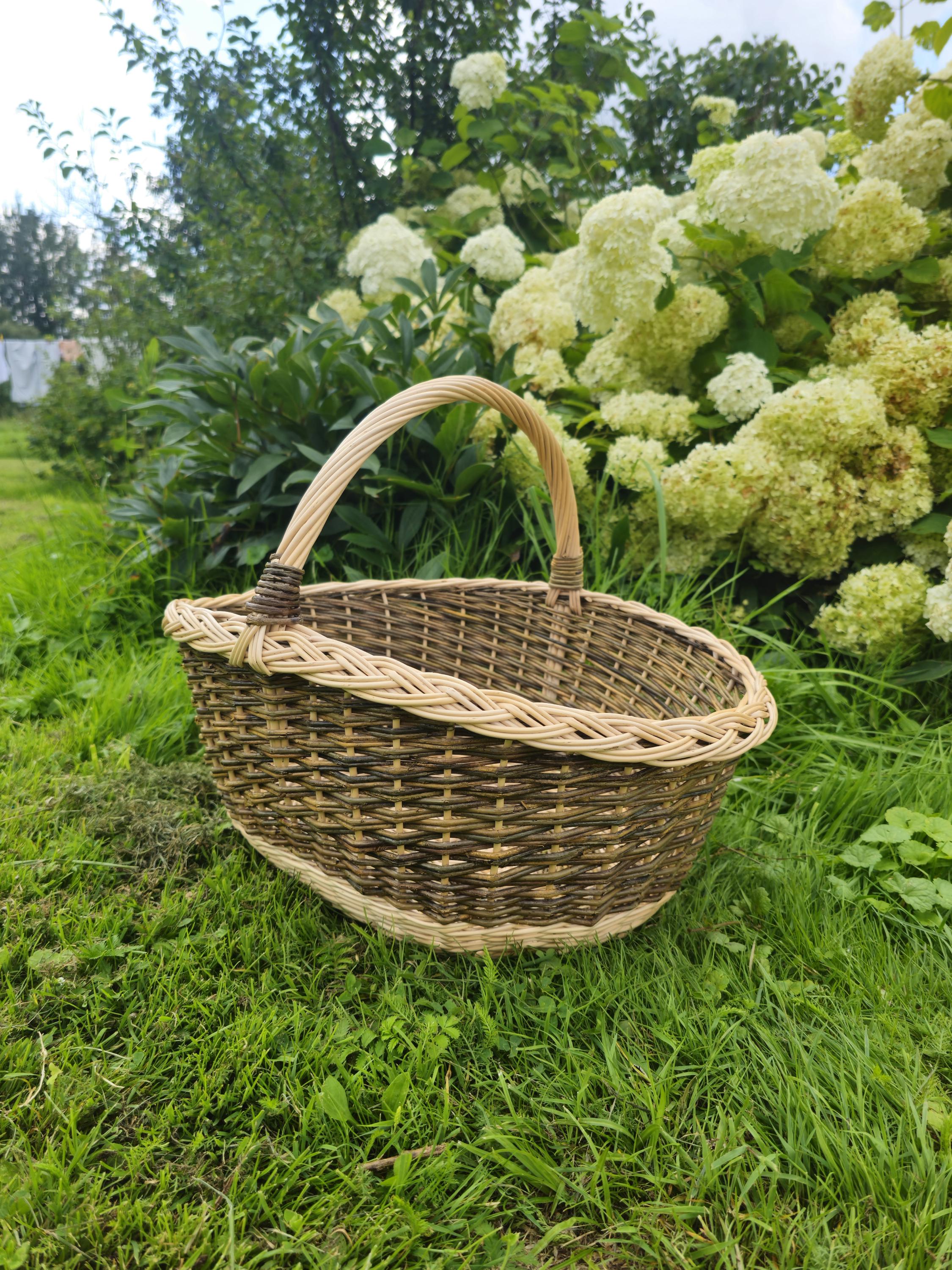 Large Wicker Basket with Sturdy Handle - Large Handmade Decorative Storage
