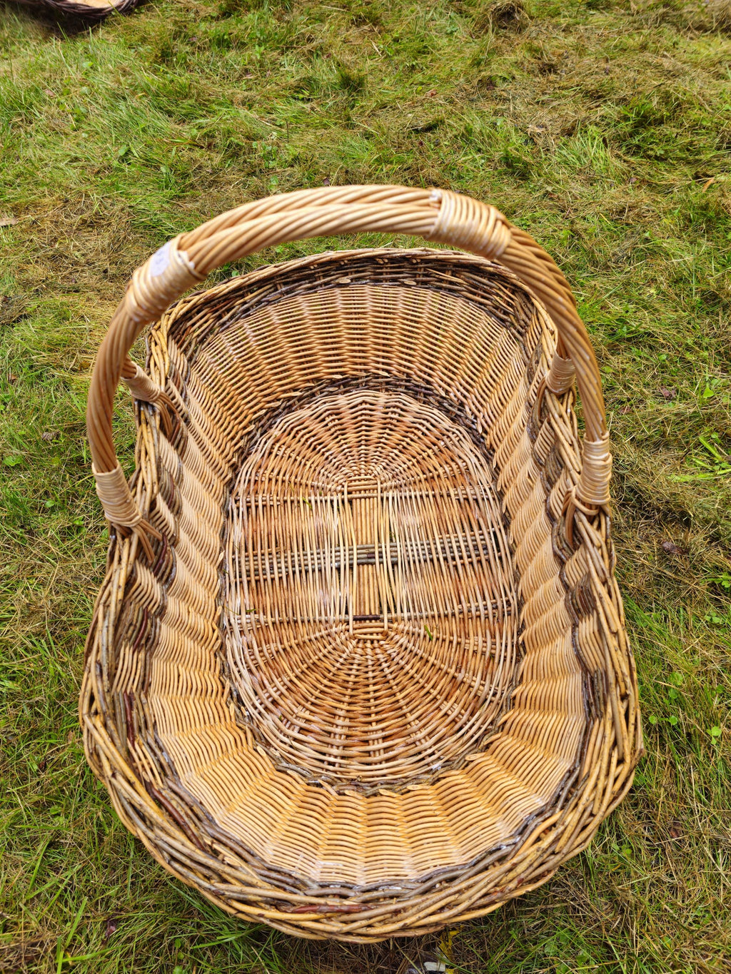 Extra Large Rustic Wicker Basket with Braided Rim - Handwoven Willow Basket for Gathering &amp; Storage