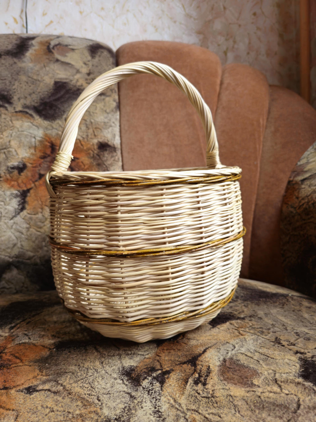 Rustic Handwoven Wicker Basket - Traditional Gathering Basket