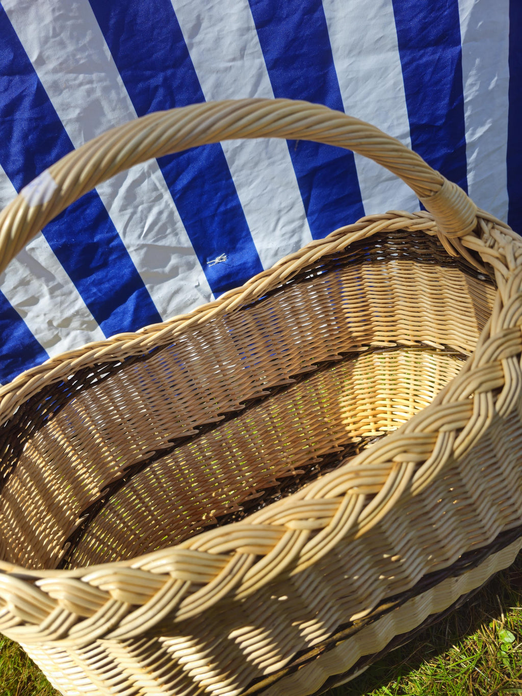 Wicker Oval Basket with Braided Rim - Medium Handwoven Willow Basket